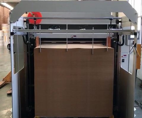 1600 mm largeur maximale de la machine de découpe de rouleaux de papier à rouleaux de la machine de découpe de rouleaux de papier Jumbo