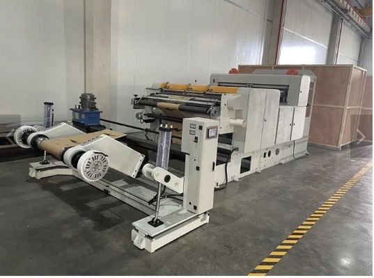 7700 kg Capacité de charge Machine de découpe transversale de type rouleau à feuille de papier