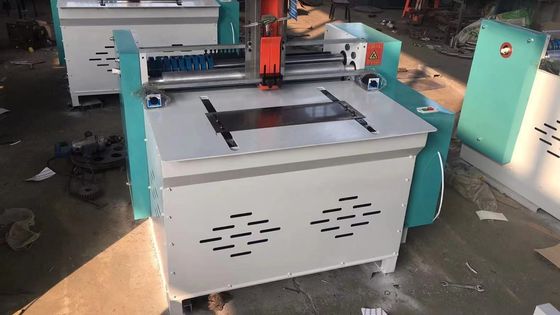 Fermeture de cloisons ondulées sur mesure avec taille de fente minimale de 42 mm