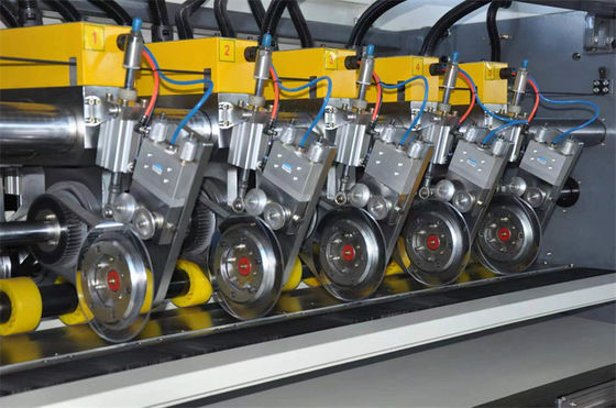 précision 150m/min Scorer à fente électrique pour ligne de production de carton ondulé