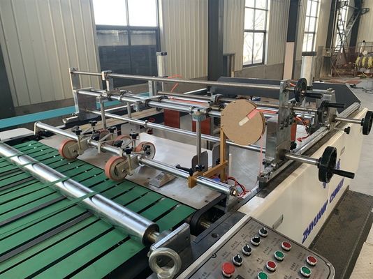 Machine de découpe de feuilles de papier en rouleau de carton à feuille de feuille pour un fonctionnement facile