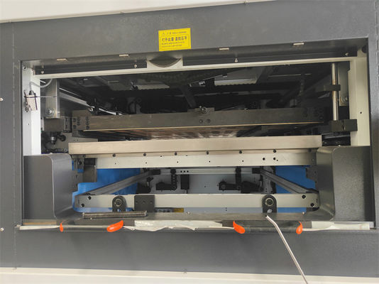 Machine à découper à la matrice pour une longue durée de vie