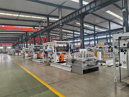 Fabrication d'une usine de découpe sous pression pour le carton ondulé Max. hauteur du tas 1550 mm