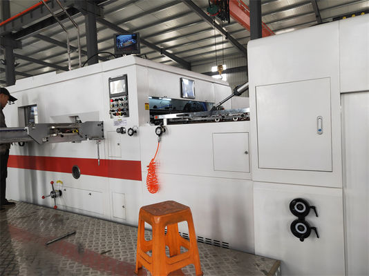 Coupeuse à matrices pour la fabrication de boîtes de carton rigide en carton ondulé de 550*500 mm
