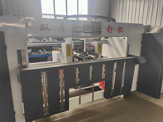 Machine à coudre à deux pièces semi-automatique pour boîtes ondulées de hauteur minimale de 200 mm