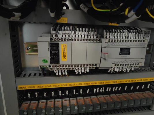 Machine à coudre à double servo de 6 kW pour un coudre flexible et polyvalent