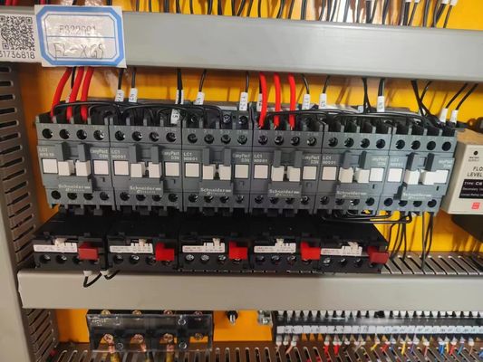 Machine électrique à carton ondulé pour presse de laminage de carton à flûte