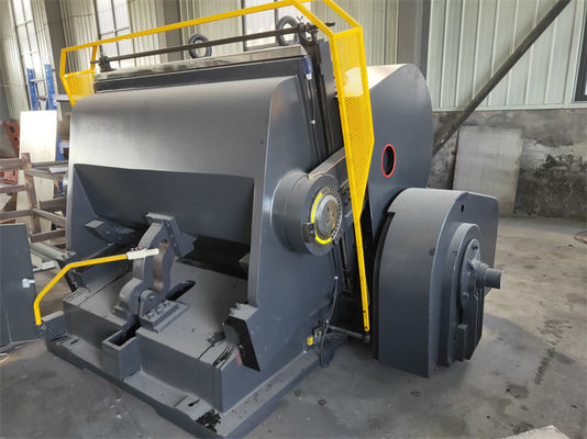 Machine de formation de papier Machine de découpe à la matrice ondulée de carton sur demande du client