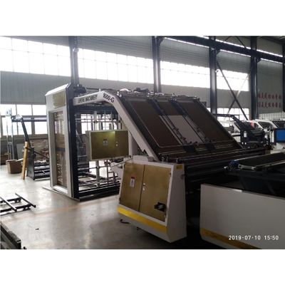 Machine de laminage automatique de carton ondulé à flûte avec les exigences du client