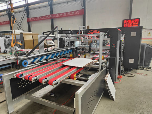 Machine de collage automatique complète pour les cartons à couture de boîtes de carton