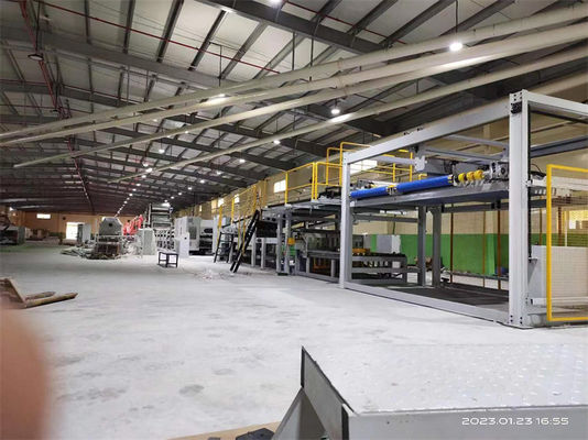 Ligne de production automatique de carton ondulé à plis 3/5/7 avec moteur principal de 12,5 kW