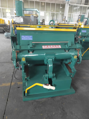 Machine manuelle de découpe et de creusement avec boîte en carton de papier machine de fabrication pour la précision