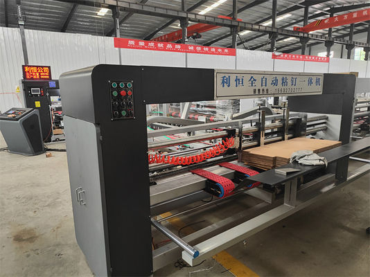 Machines de couture et de collage de carton ondulé de 13000 kg pour un fonctionnement en douceur