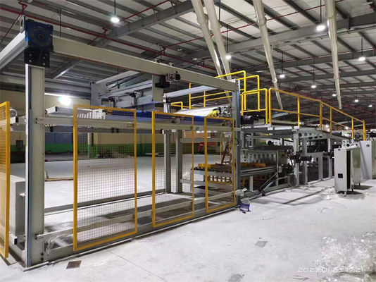 Ligne d'emballage électrique pour la production et l'emballage de boîtes en carton ondulé à 5 couches