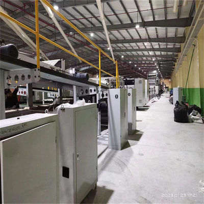 Machine de fabrication de carton ondulé avec précision de coupe de ± 1 mm et alimentation électrique 380v