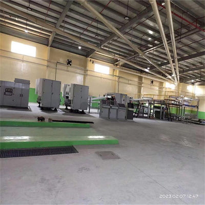 Machine de fabrication de carton ondulé avec précision de coupe de ± 1 mm et alimentation électrique 380v