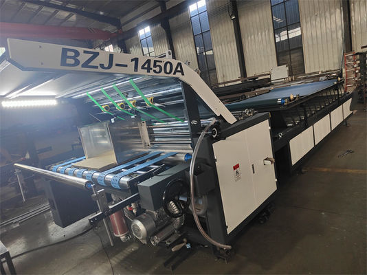 Machine de laminage semi-automatique à entraînement électrique pour la lamination brillante de carton