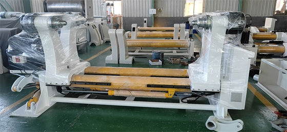 380V Voltage hydraulique sans arbre moulin à rouleaux pour la production de boîtes d'emballage en carton