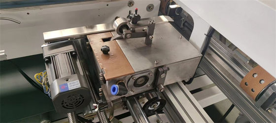 Facile à utiliser, semi-automatique à deux pièces, machine à coller des dossiers pour la fabrication de papier cartonné