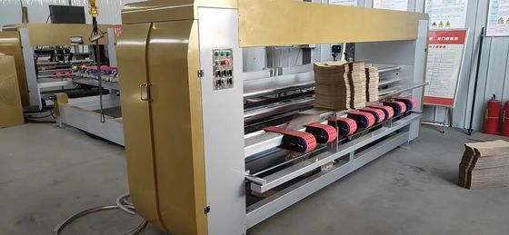 Machine automatique de collage de dossiers flexibles pour boîte de carton APPAREL répondant aux demandes des clients