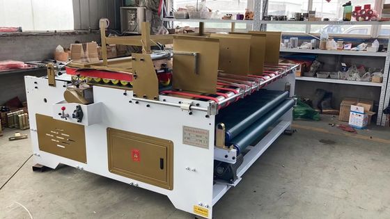 Machine de colle semi-automatique pour carton Améliorez votre efficacité de production