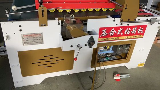 Machine de colle semi-automatique pour carton Améliorez votre efficacité de production