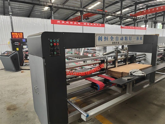 Machine à former du papier pour le pliage et la colle de boîtes de carton ondulé dans les boissons alimentaires