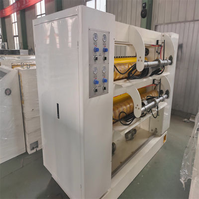 380/50Hz Voltage électrique de carton NC Machine de coupe avec double hélicoïdale coupe-croix