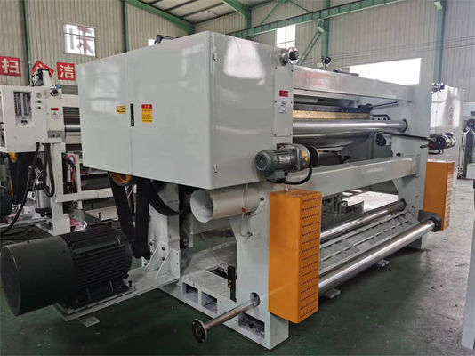 1200*960*2200mm Fermes 2 Ply Machine automatique à face unique Moulin hydraulique