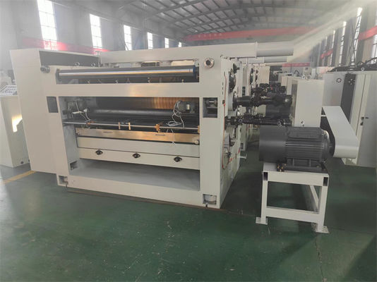Machine à courroyer 1400-2200 ligne de conditionnement modèle pour une précision de coupe de vitesse uniforme