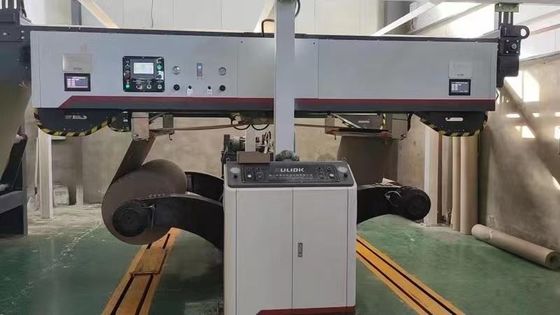 Autres machines de fabrication de rouleaux de papier en carton ondulé entièrement automatiques