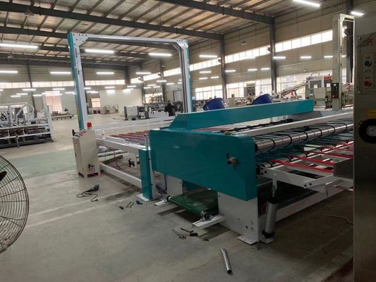 Machine de carton à empilage à grande vitesse de capacité 4500 kg pour la fabrication de cartons ondulés