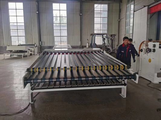 Machine automatique de découpe de feuilles pour la fabrication de papier