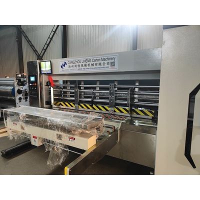 Machine à découper à la matrice à trois couleurs pour la production de cartons ondulés