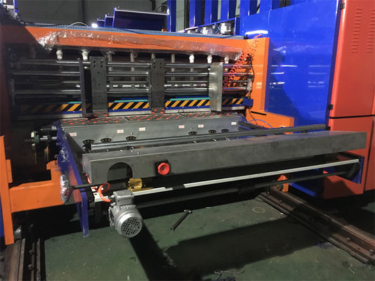 Machine à former du carton pour imprimer et couper du papier kraft