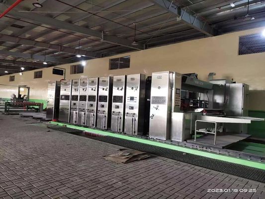 Voltage 380 boîte de carton automatique Flexo Impression à découpe sous pression machine à fente pour boîtes