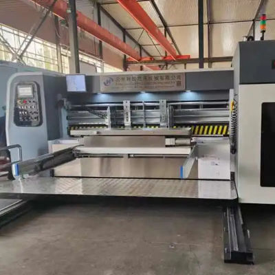 18000 KG Digital Die Cutter Mwz1300w Carton Printing Slotting Diecutting Machinery Les machines à découper les matrices sont équipées d'une machine de découpe numérique de 18000 KG