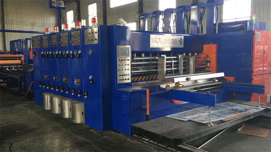 Imprimante flexoprécipitée à haute vitesse, machine à découper à la matrice, machine d'impression de carton pour 18000 kg
