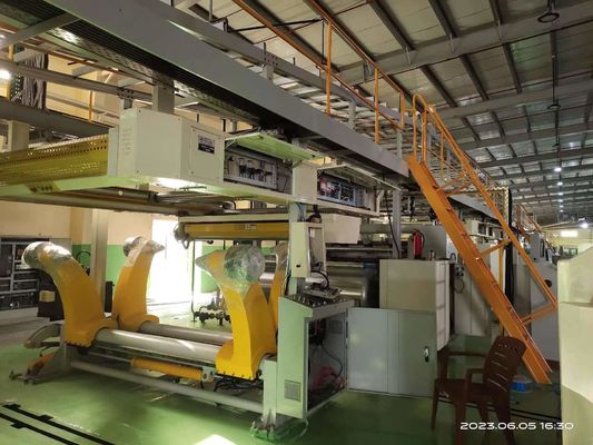 Machines de découpe automatique à haute précision ± 1 mm 5 7 plies de carton de papier