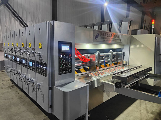 Machine d'impression flexopréciseuse de pointe pour le commerce de la corrugation avec traitement automatique