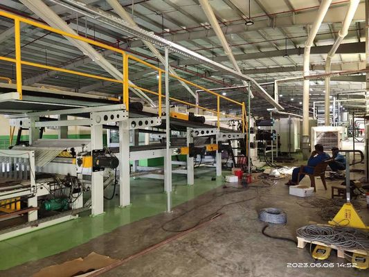 Ligne de production de carton ondulé et 2 3 5 7 Ply Machine de fabrication de carton ondulé