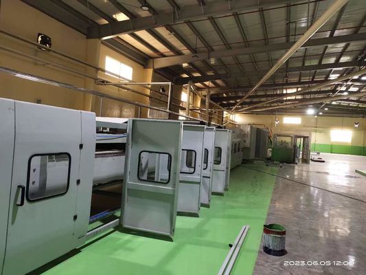 Machines automatiques de fabrication de carton ondulé pour le marché de détail